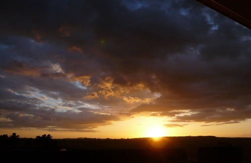 Romney Marsh Cottage | comfortable Cottage with Wooden Deck