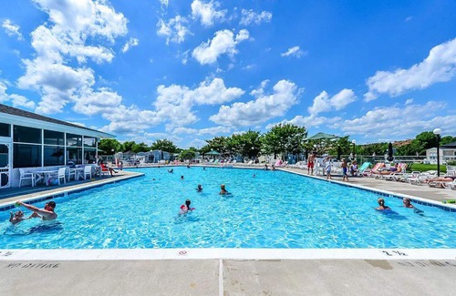 Assateague Pointe Cottage | Comfortable cottage in gated community, 5 mins to OC and Assateague