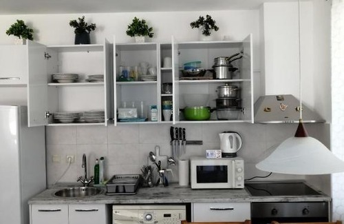 Lozenets Apartment | Comfortable, cozy three-room family apartment with a sea view