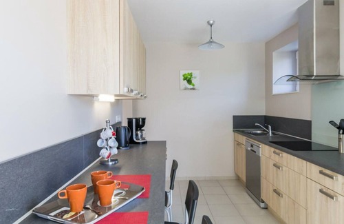 Muneville-sur-Mer Cottage | Comfortable family house near beaches, 4 bedrooms