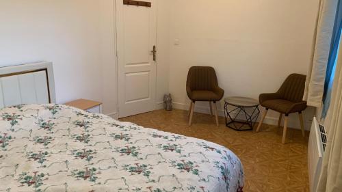 La Ferte-sous-Jouarre Apartment | Comfortable and cozy city-center apartment