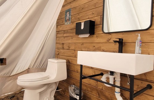 Monticello RV Rental | Comfortable Glamping Tent close to Canyonlands!