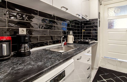 Kagithane Apartment | Comfortable Home Near Various Malls in Kagithane