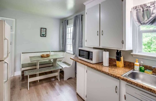 Gates-North Gates House | Comfortable home near everything