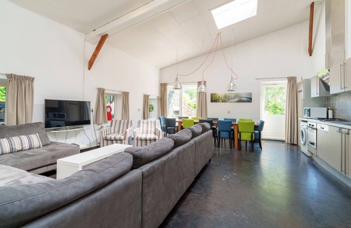 Olst House | Comfortable home with sauna and swimming spa