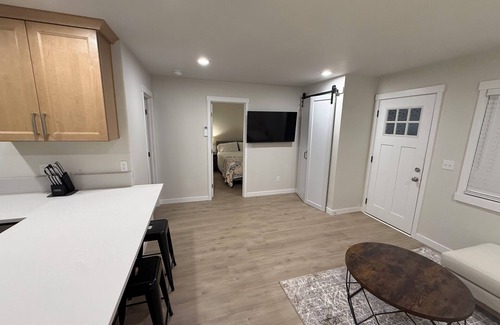 Stratford House | Comfortable Midterm Stay – All Utilities Included