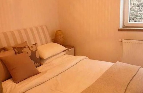 Nordend Apartment | Comfortable place with 1 doublebed and sofa