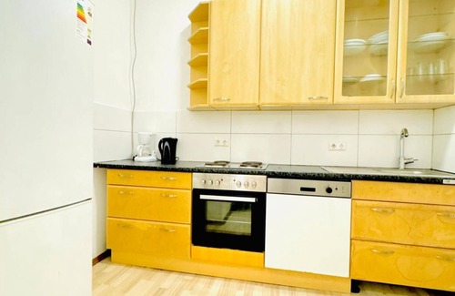 Grinzing Apartment | Comfortable Room Near FAC Platz – Just 10 Min Away