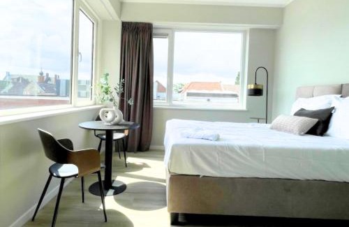 Raamsdonksveer Apartment | Comfortable Room W Private Bathroom