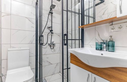 Besiktas Apartment | Comfortable Spacious Flat in Besiktas