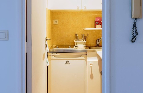 Villa Montmorency Apartment | Comfortable Studio With Balcony In Paris 16th