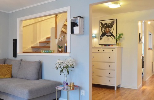 Gustavsberg House | Comfortable summer accommodation, perfect for the family with children. In the small garden you can