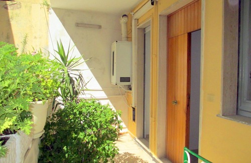 San Ferdinando Apartment | Comfortable three-room apartement in Santa Lucia