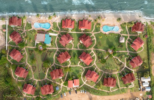 Hopkins Resort | Comfortable Two Bedroom w/Full Kitchen, Private Balconies, & Beach Views