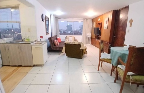 Lima Apartment | Comfy, bright, spacious one bedroom apartment in San Borja