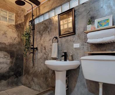 Downtown Apartment | Comfy Carnival Rental