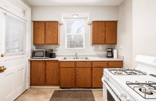 Old North Columbus House | Comfy & Clean 1250 sq ft Home