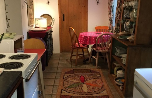 Llanddewi Brefi Cottage | Comfy cottage in glorious West Wales perfect for mountains or coast sleeps 9