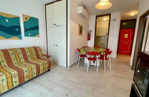 Porto Santa Margherita Apartment | Comfy flat with balcony-Beahost