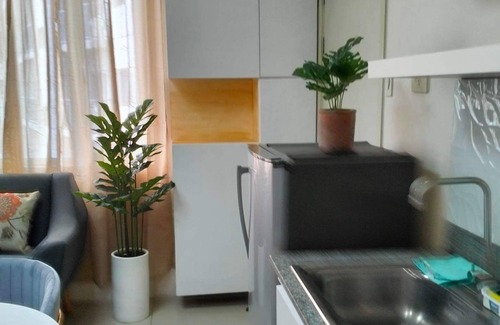 Las Pinas Condo | Comfy flexi 1 or 2 BR condo with wifi access. Parking is subject to availability