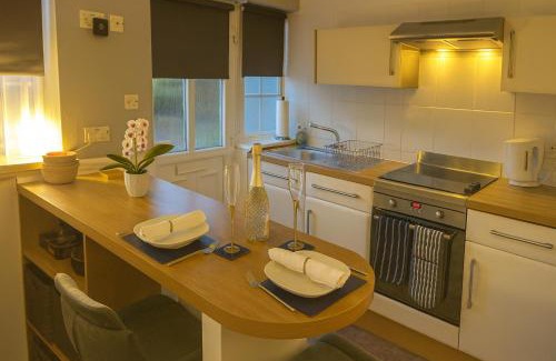 Stoke Bruerne Apartment | Comfy Studio in Canal Country