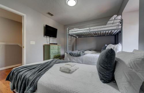 Crestwynd Bay House | Comfy Townhome Minutes from Disney