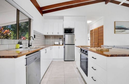 Trinity Beach Villa | Comino on Connemara - Lagoon Style Pool