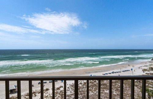 Lower Grand Lagoon Condo | Commodore by iTrip Panama City Beach
