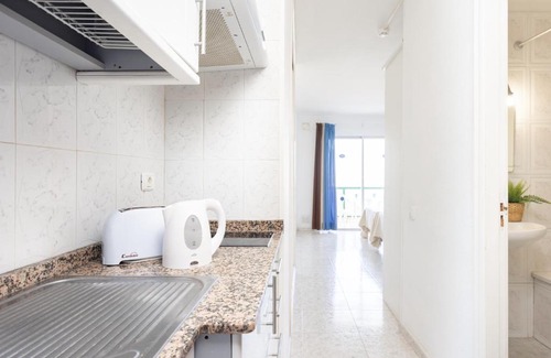 Los Cristianos Apartment | COMODORO