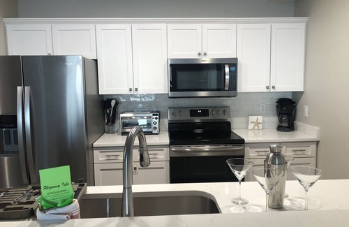 Orange Beach East Condo | Completely remodeled, fall specials, Non-smokers please. No children under 6