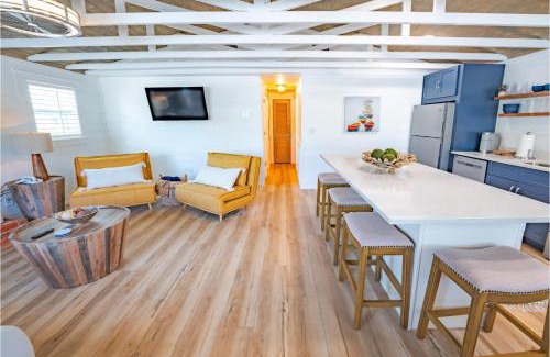 Bel Air House | Conch Cottage