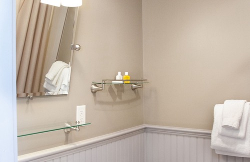 Concord Hotel | Concord's Colonial Inn