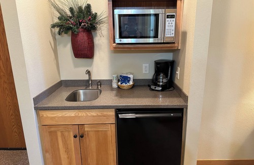 Eagle River Condo | CONDO 102 by Eagle Waters Resort
