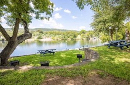 Buchanan Dam Condo | Condo 14, Beautiful Lake View