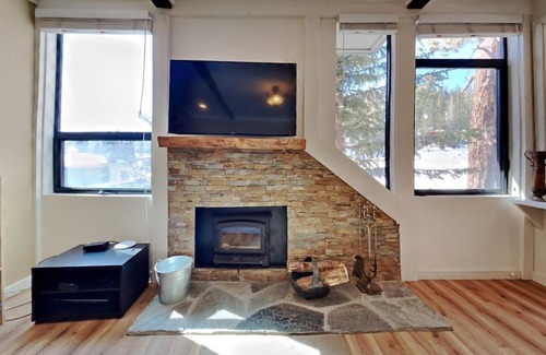 Mammoth Lakes Condo | Condo ∙ 2 bedrooms ∙ 6 guests