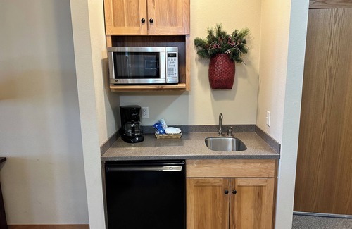 Eagle River Condo | CONDO 203 by Eagle Waters Resort