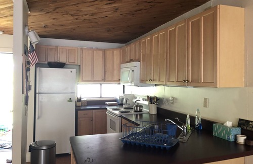 Warren Condo | Condo at Sugarbush/Lincoln Peak - Close to the Mountain!