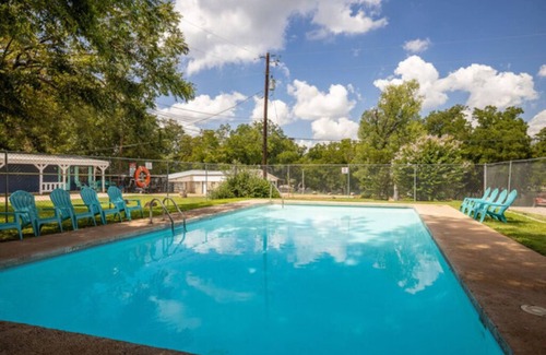 Burnet Condo | Condo C - Two Bedroom Condo