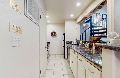 South Lake Tahoe Condo | Condo with pool, hot tub & lake access