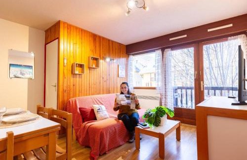Vignec Apartment | Confort à St Lary: T2, 4 pers, jacuzzi, sauna, gym, parking - FR-1-296-512