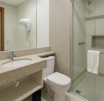 Plano Diretor Sul Apartment | conforto localização e vista panorâmica.