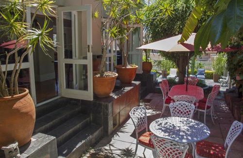 Humewood Bed & Breakfast | Conifer Beach House