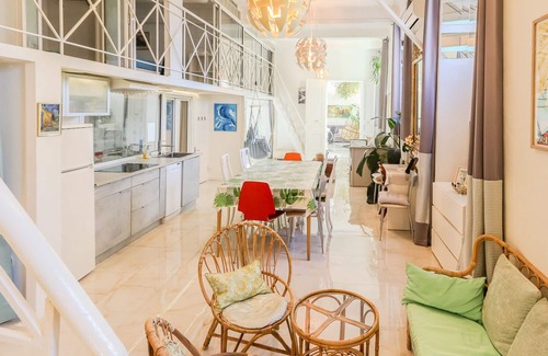 Old Town Apartment | CONONICE 16 persons 3 minutes from the beach