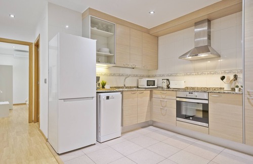 Dreta de l'Eixample Apartment | consell de cent