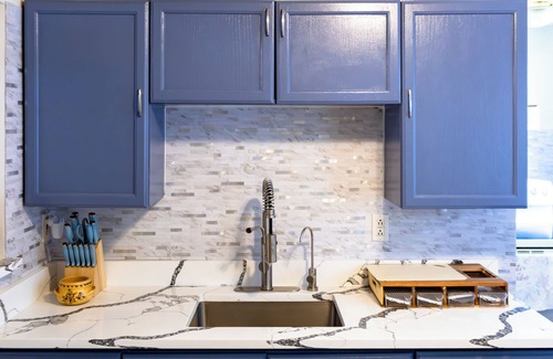 Beaver Hills Apartment | ConStay: Yale and SCSU Nearby + On-Site Parking