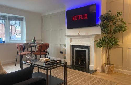 Basildon Apartment | Contemporary 2-Bed House near Basildon Station