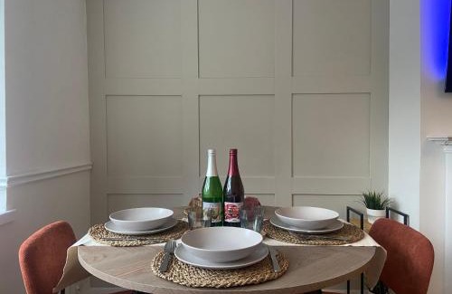 Basildon Apartment | Contemporary 2-Bed House near Basildon Station