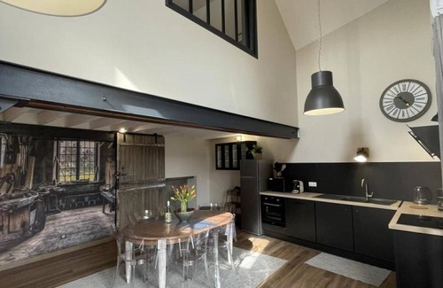 Louchy-Montfand Cottage | Contemporary Accommodation in Louchy-Montfand with Shared Pool