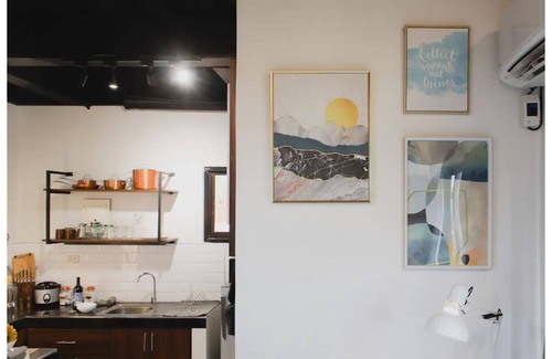 Antipolo Apartment | Contemporary Apmt, Balcony,Netflix,WiFi, Antipolo