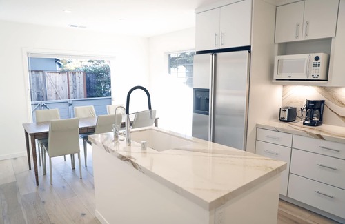 Mill Valley House | Contemporary & Convenient Mill Valley Gem w/Hot Tub